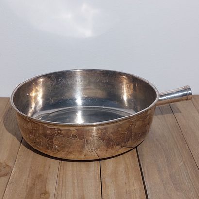 Casserole en argent uni (925). Sans manche....