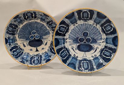 DELFT, 18th century. Earthenware set with...