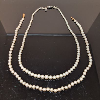 Collier choker de perles de culture, le fermoir...