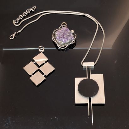 Modern work: - snake chain and modernist...