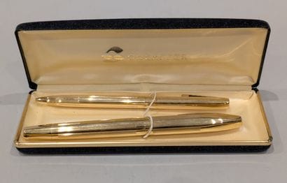 SHEAFFER. Parure de bureau comprenant deux...