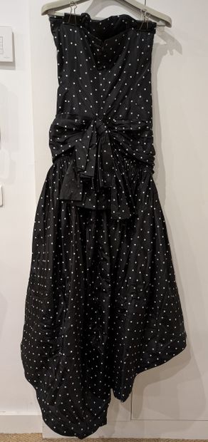 ANGELO TARLAZZI, Paris: Strapless dress,...
