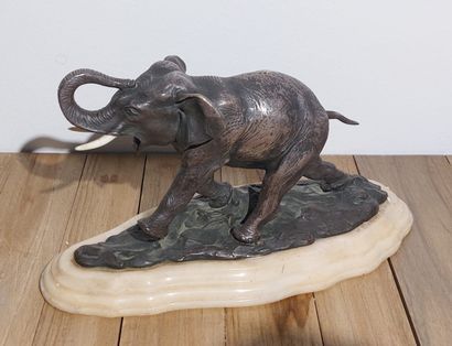 Ernest-Louis ADNIN (1881-1957). Eléphant,...