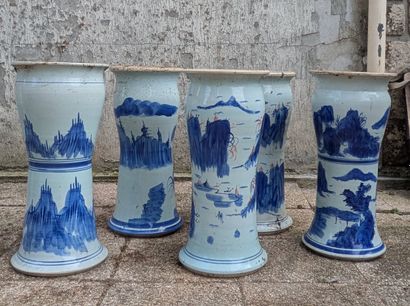 Set of five porcelain support columns, decorated...