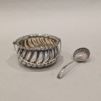 Silver-plated basket-shaped sugar bowl with...