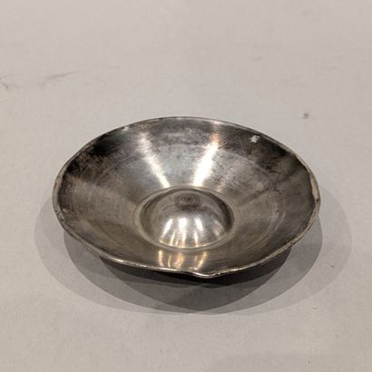 Silver wine taster (925), umbilical center....