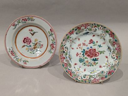 Compagnie des Indes, 18th century. Two porcelain...