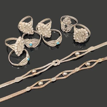 Ensemble de bijoux en argent filigrané (800)...