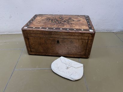 *Jewelry box in burr veneer, the lid inlaid...