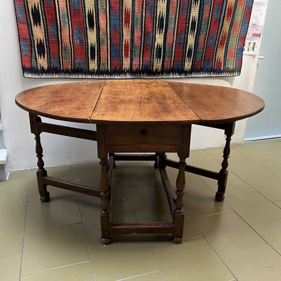 *Table get-leg en chêne et bois naturel,...