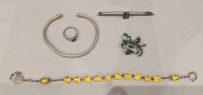 *Bijoux en argent (800 et 925) : - broche...