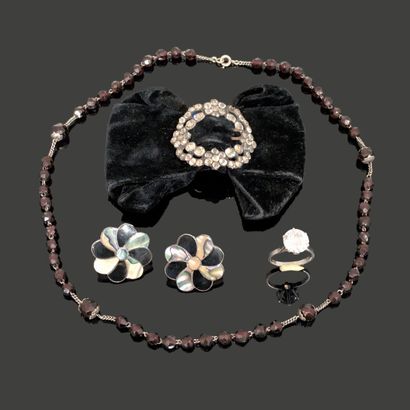Ensemble en argent (800) : - paire de clips...