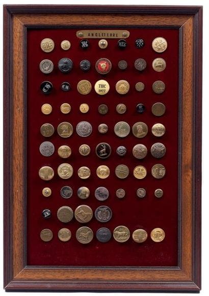 Angleterre
Ensemble de 67 boutons anciens...