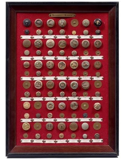 ORLEANAIS-BLESOIS
Ensemble de 64 boutons...