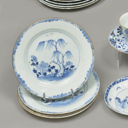 Chine, XVIIIe siècle. Quatre assiettes en...
