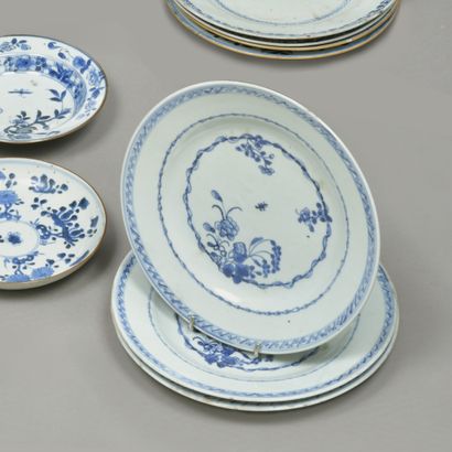 Chine, XVIIIe siècle. Trois assiettes en...