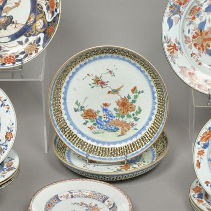 Chine, XVIIIe siècle. Paire de coupes présentoirs...