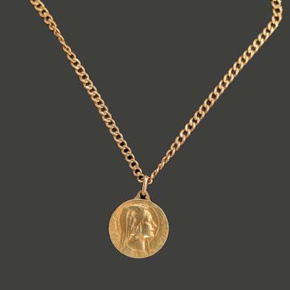Ensemble en or jaune 18K (750), comprenant...
