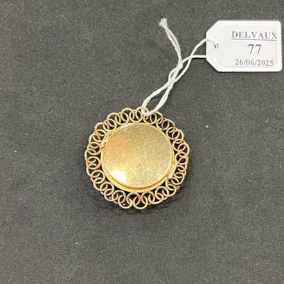 Broche en or jaune 18K (750), formant porte-photographie,...