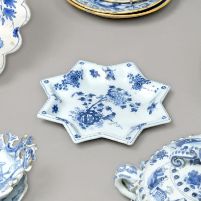 Delft, XVIIIe siècle. Petite coupe en faïence...