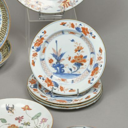 Chine, XVIIIe siècle. Suite de quatre assiettes...