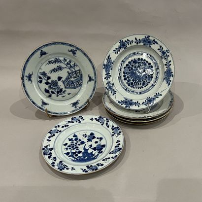 Chine, XVIIIe siècle. Six assiettes en porcelaine...