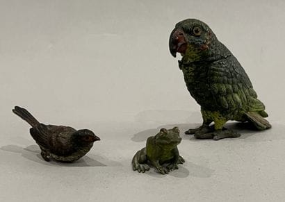 Bronze and lead from Vienna: - swallow, signed...