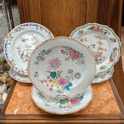 China, 18th century. Three pairs of porcelain...