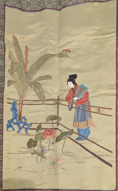 China, 20th century. Set: - five silk or...