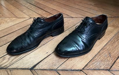 WESTON. Black Richelieu with straight floral...