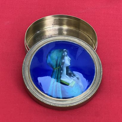 Boîte ronde en laiton le couvercle émaillé...
