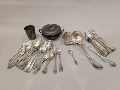 Set of mismatched silver-plated flatware:...