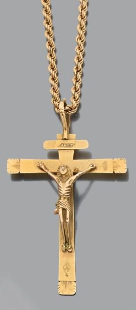 Croix crucifix pendentif et chaîne de cou...