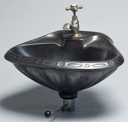 Georges JOUVE (1910-1964)
Vasque en céramique...