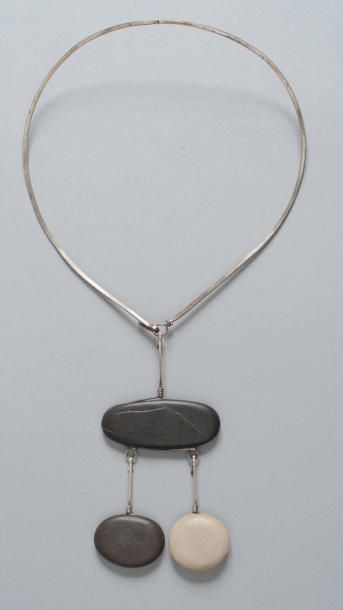 Vivianna TORUN BÜLOW-HÜBE (1927-2004)
Collier-pendentif...