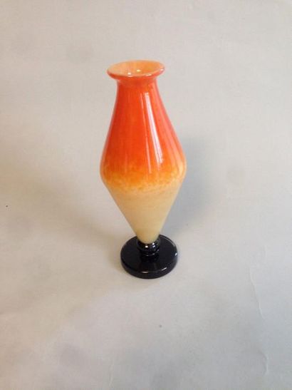 Charles SCHNEIDER (1881-1953)
Vase tronconique...
