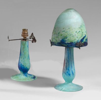 LE VERRE FRANÇAIS
Paire de lampes. Épreuves...