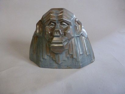 Singe cubiste. Épreuve en céramique émaillée...