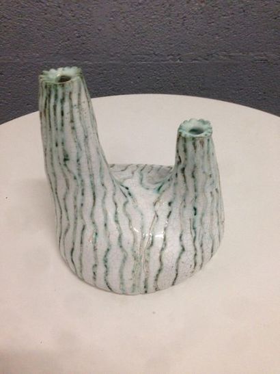 Jac WARD (Née en 1946)
Vase double soliflore...