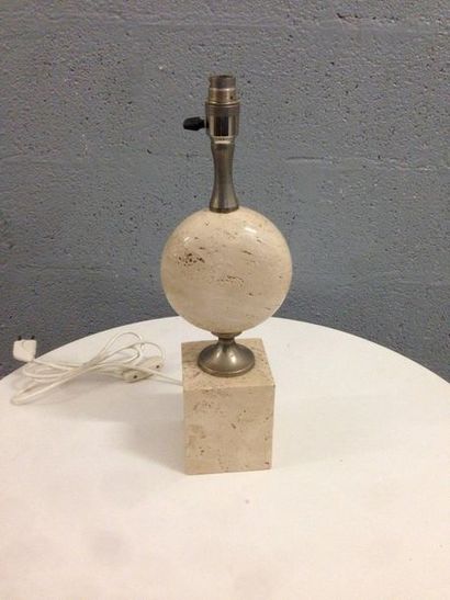 BARBIER éditeur
Pied de lampe en travertin...