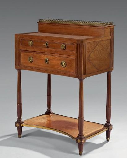 Curieuse console en acajou et placage d'acajou...