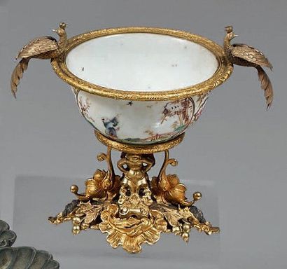 Sorbet en porcelaine polychrome de Chine...
