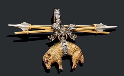 Barrette en or jaune et argent faite de deux...