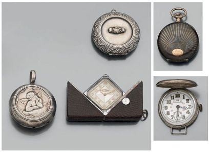 Lot en argent composé de deux montres de...