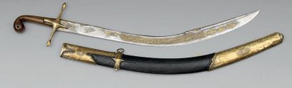 Sabre ottoman dit Pala. Poignée à plaquettes...