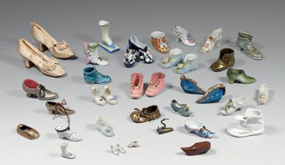Collection de souliers miniatures, la plupart...