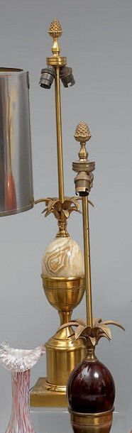 MAISON CHARLES
Lampe de table à deux lumières,...