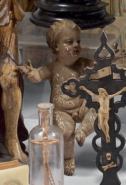 Statuette de l'Enfant Jésus en bois peint...