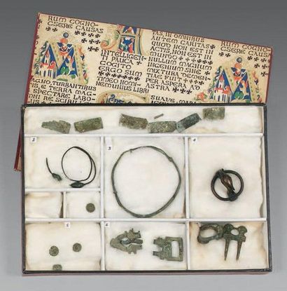 IRAN (LOURISTAN)
Coffret comprenant divers...