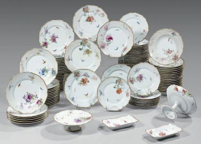Service de table en porcelaine de Limoges...